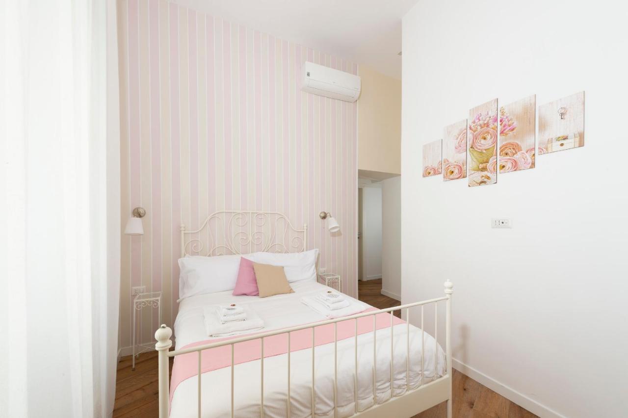 Bed and Breakfast Ramo D'Oro Nápoles Exterior foto